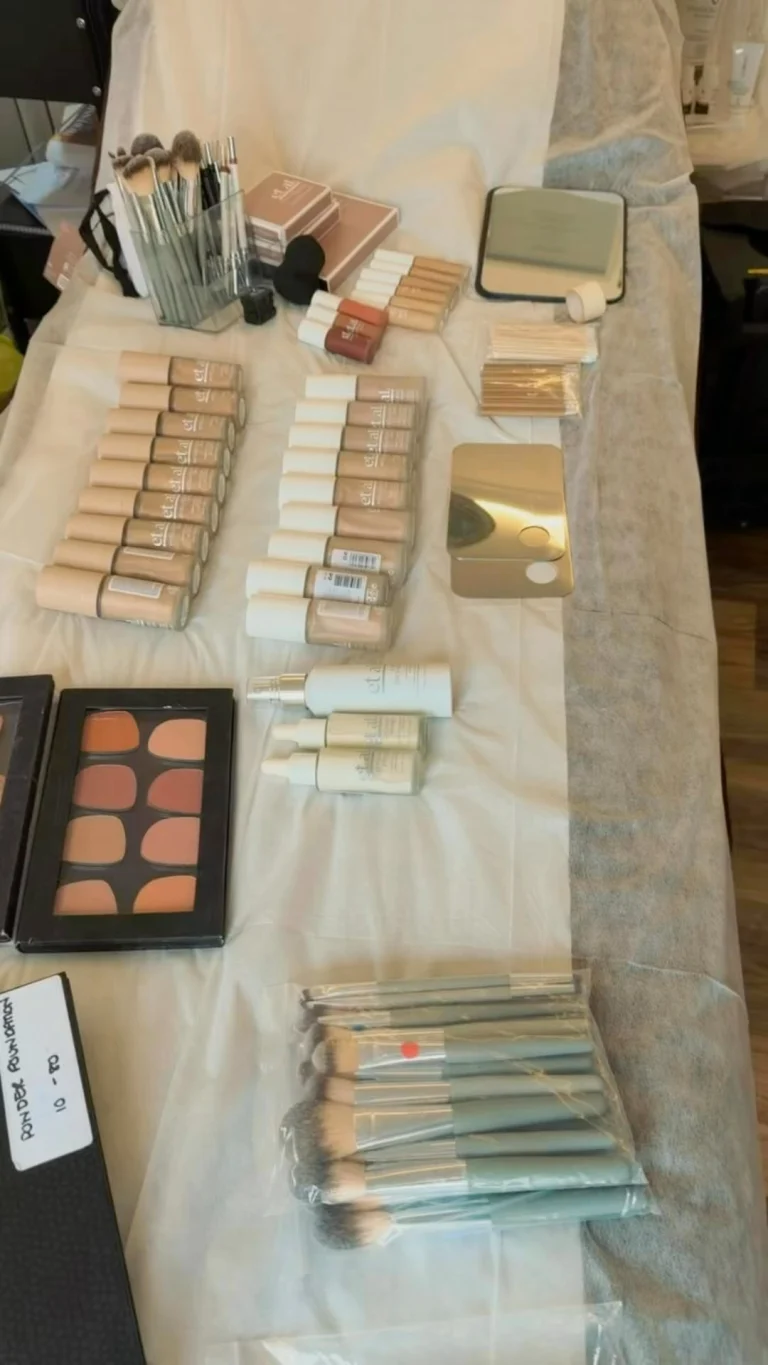 Instagram post from ankita_dhingra_25. This post is in position 0.